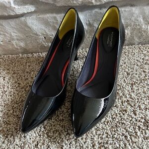 Rockport Women's Black Patent Pumps - size 7